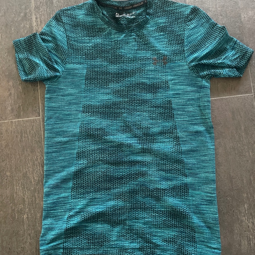 Underarmour t-shirt